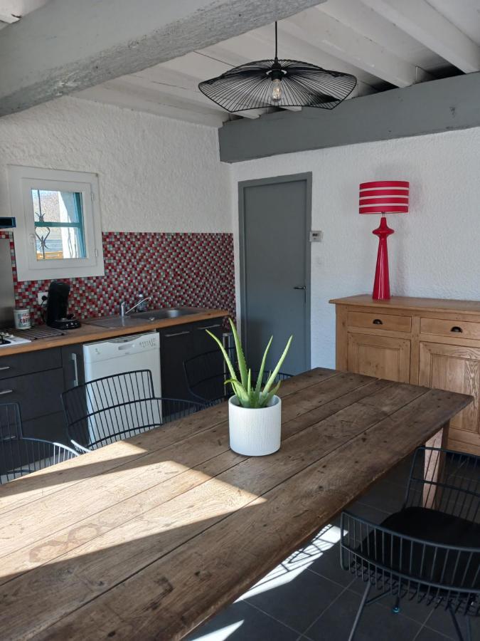 Maison De Campagne Chez Tatiana Ade ภายนอก รูปภาพ